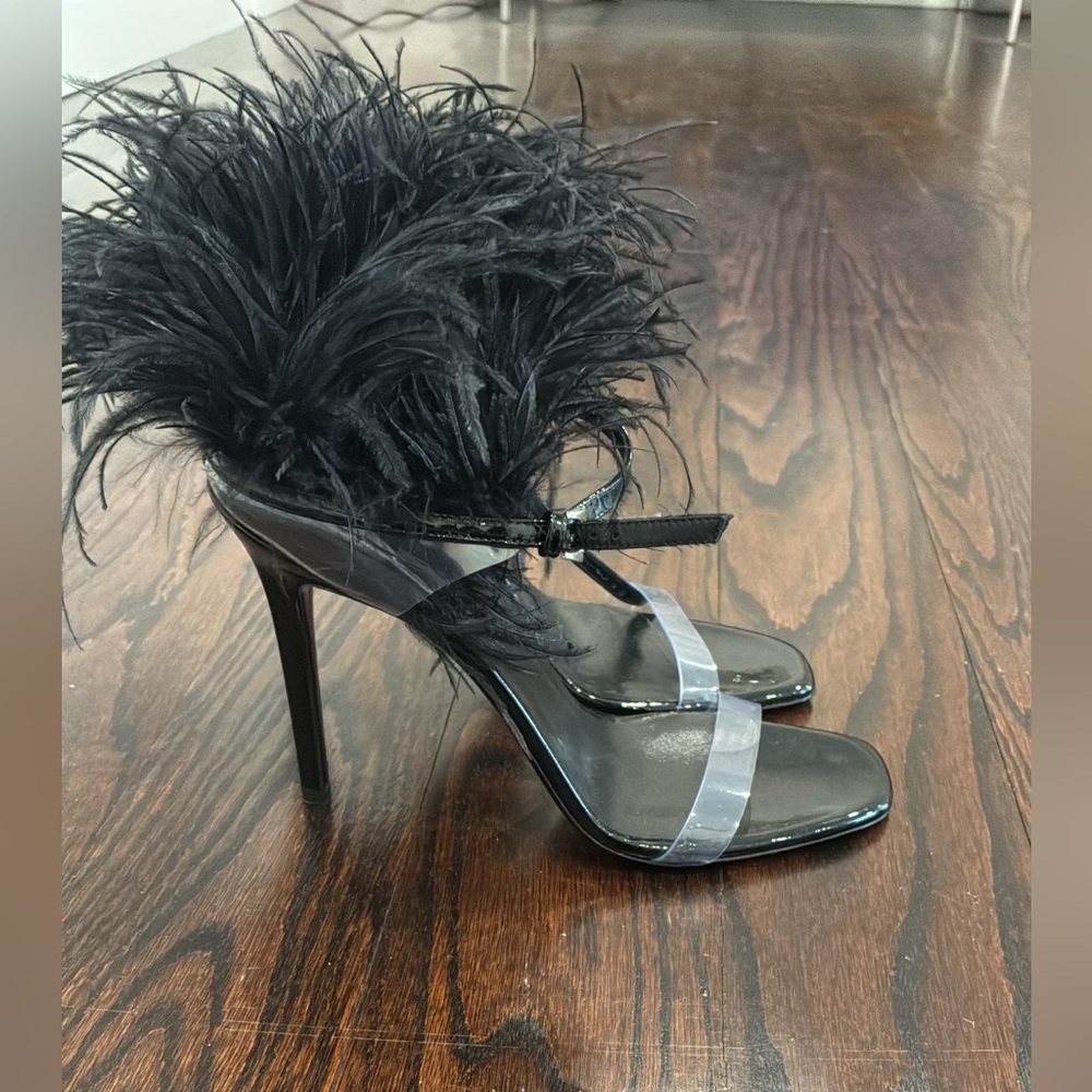 Ermanno Scervino Elegant Black Feathered Women's Sandals